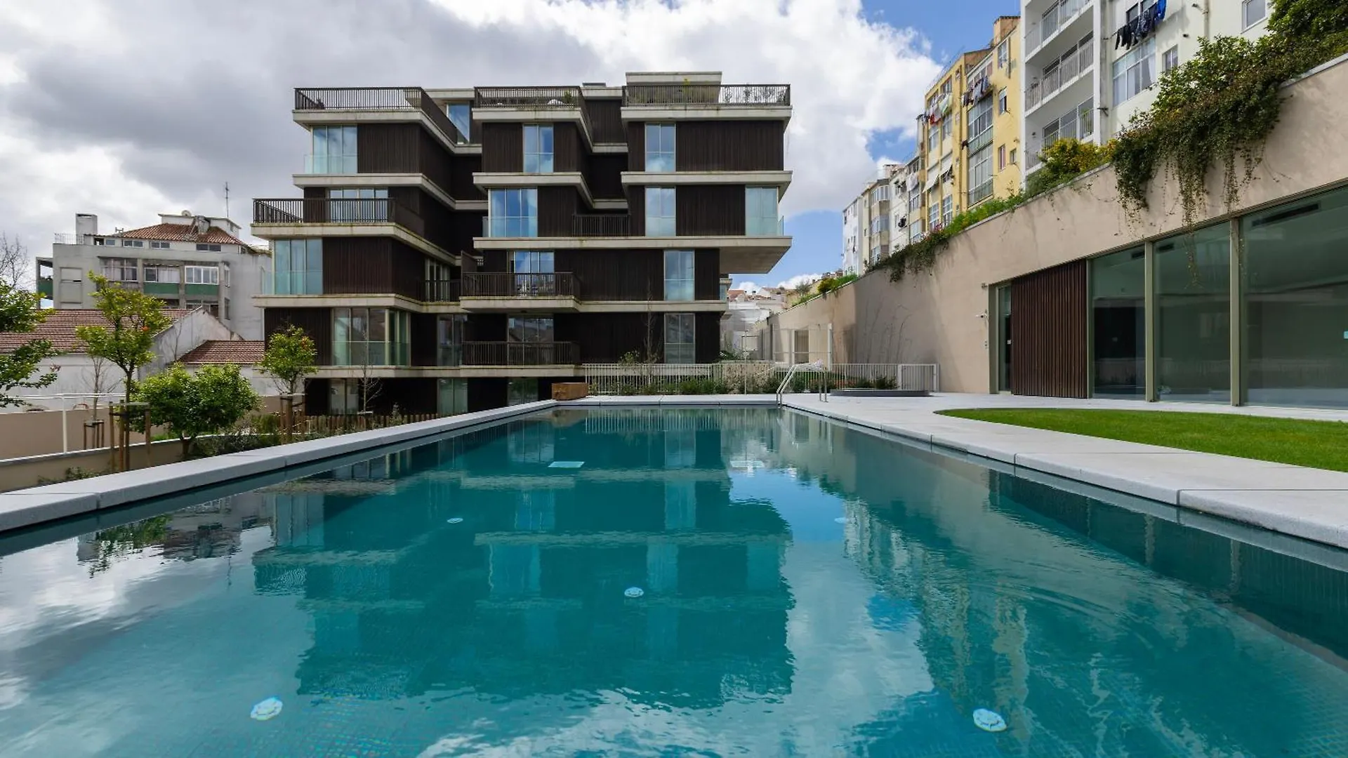 Apartment Jardins Da Gloria Stylish Living By Lovelystay Lisbon