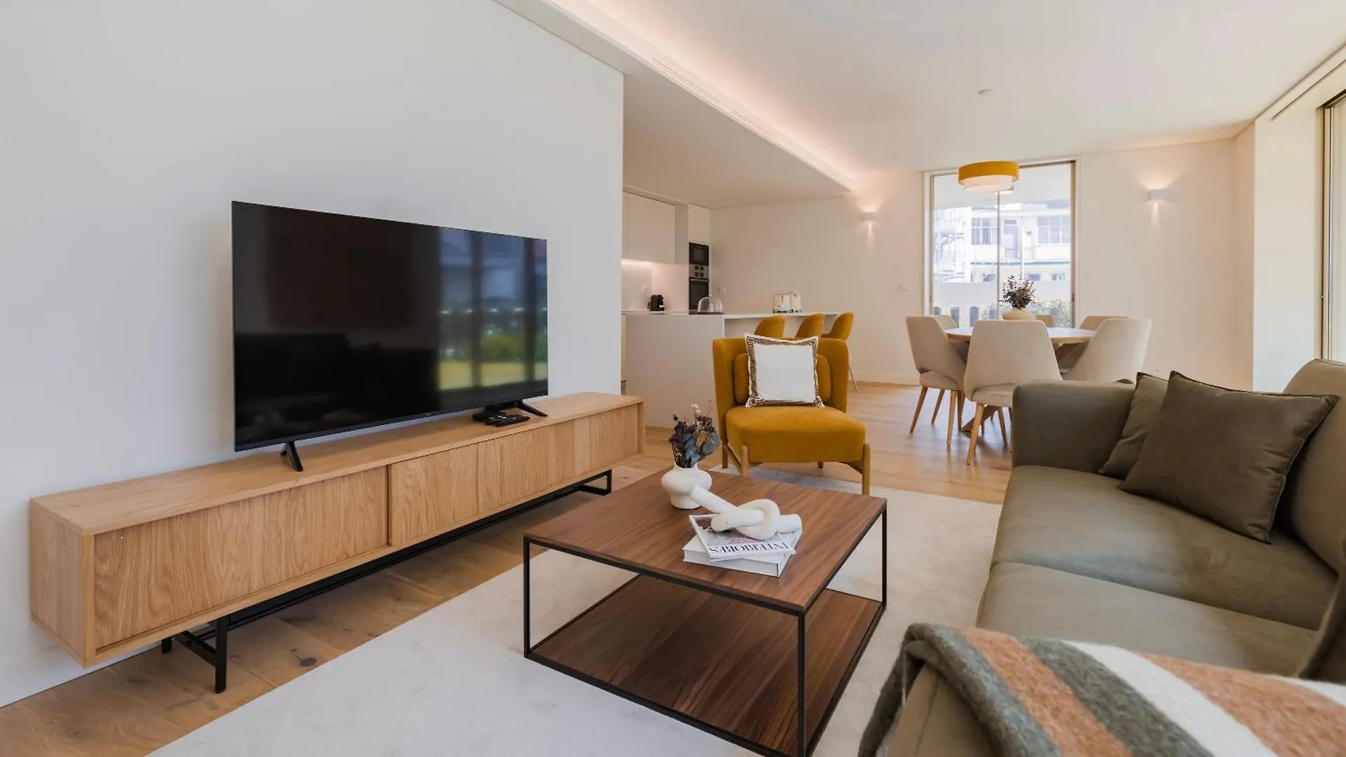 Apartment Jardins Da Gloria Stylish Living By Lovelystay Lisbon