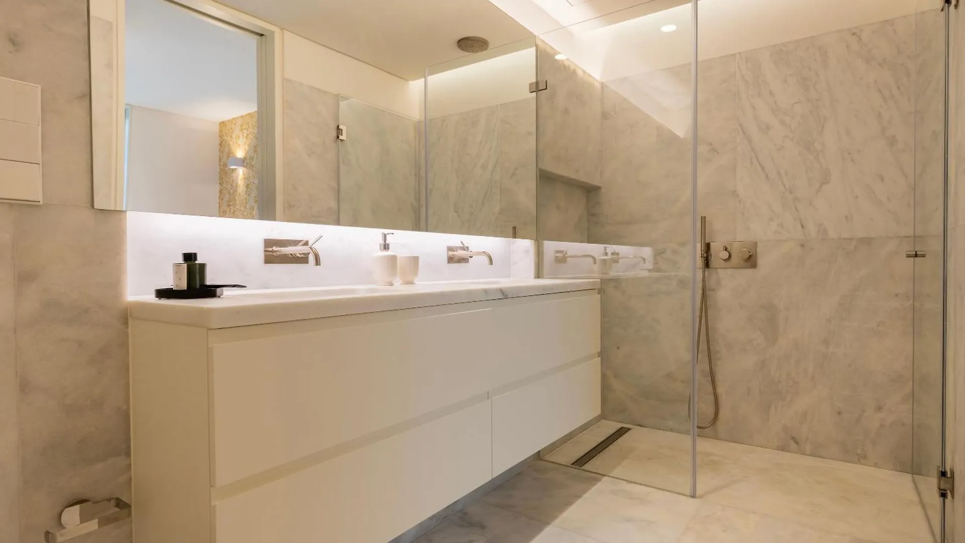 Apartment Jardins Da Gloria Stylish Living By Lovelystay Lisbon Portugal