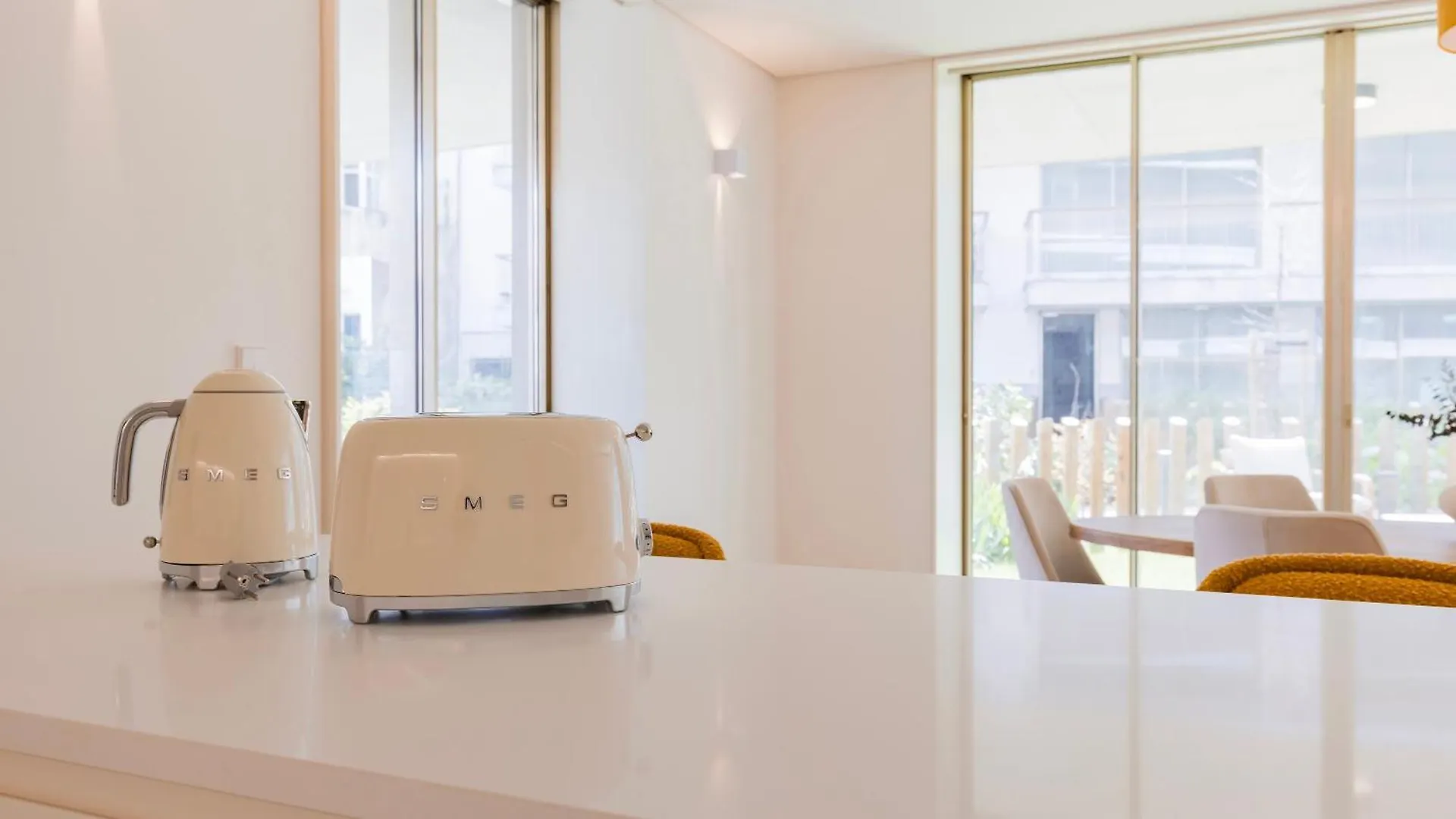 Jardins Da Gloria Stylish Living By Lovelystay Lisbon Apartment