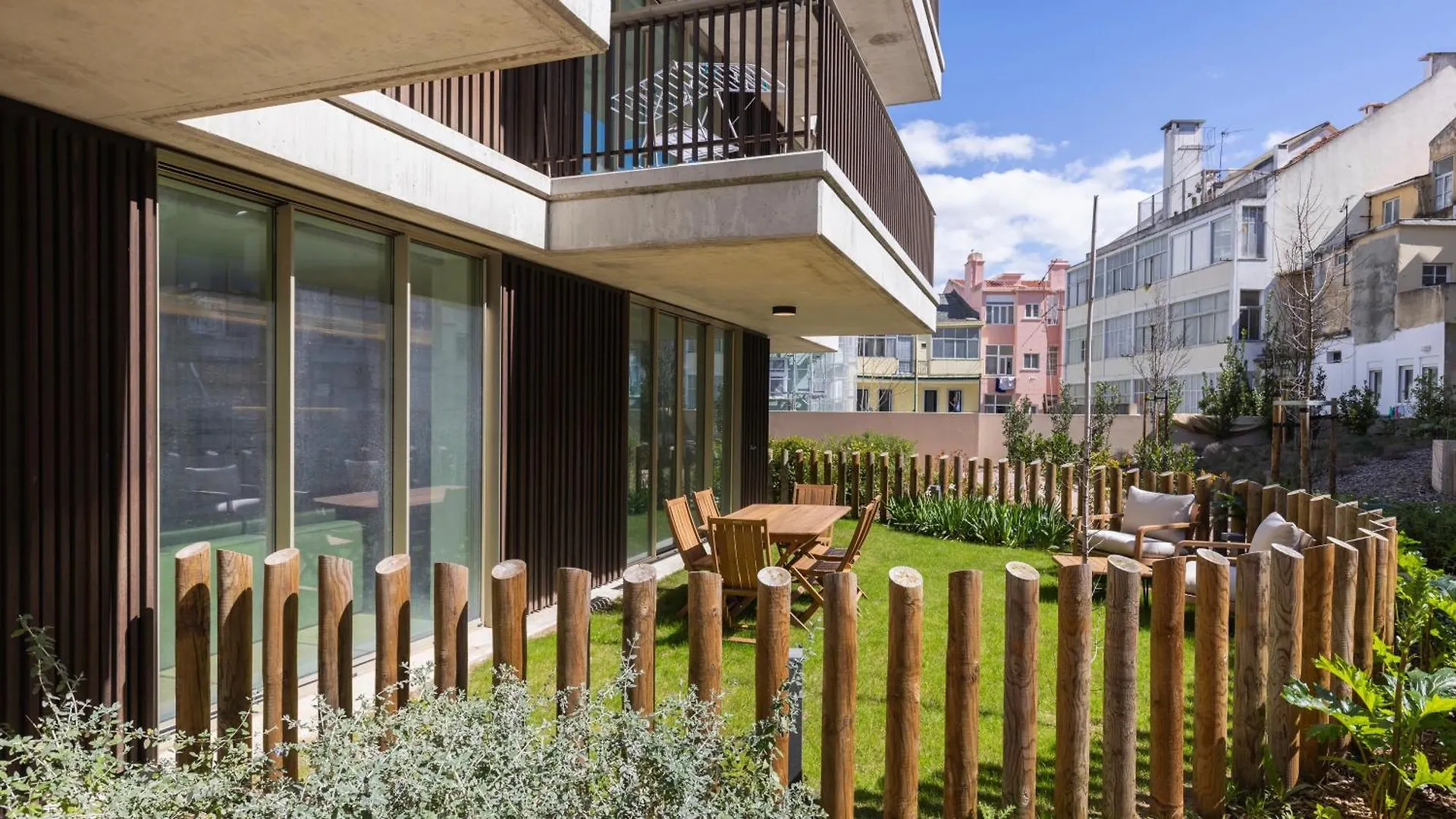 Apartment Jardins Da Gloria Stylish Living By Lovelystay Lisbon